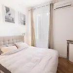 Center Of 100m2 Bright 아파트 칸느