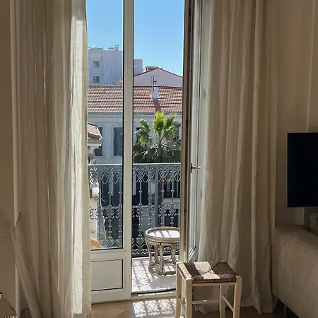 Center Of 100m2 Bright 아파트 *