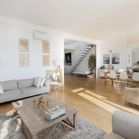 Apartment Center Of 100m2 Bright *